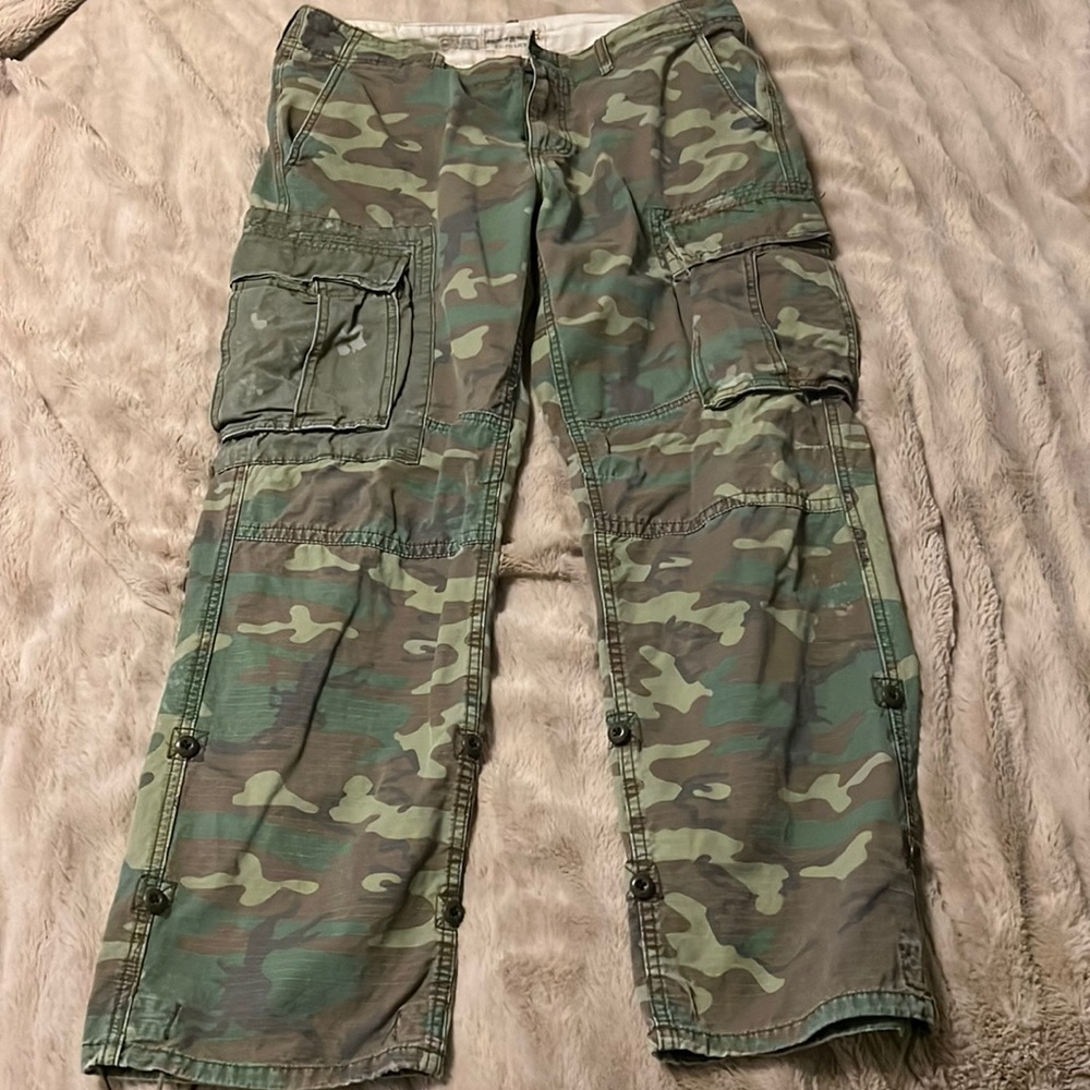 Denim and Supply distressed camo pants mens- 34x32